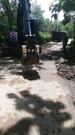 KONDISI JALAN DESA NGULANWETAN RUSAK .JALAN JALUR DAERAH